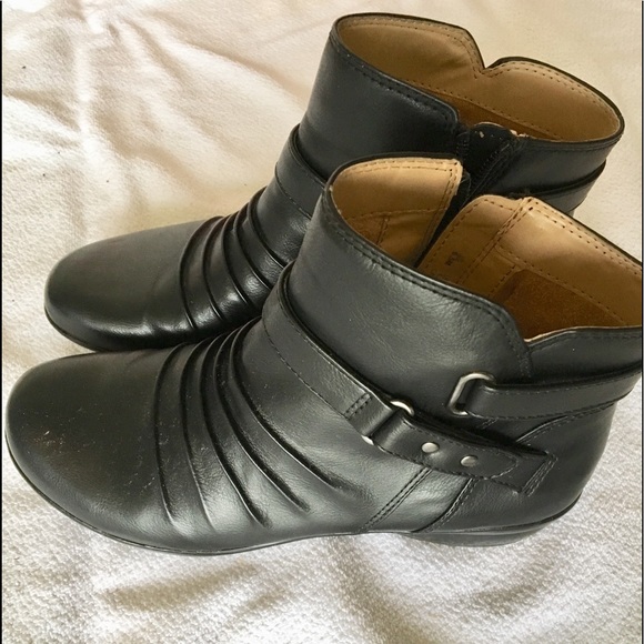 NEW Naturalizer black leather boots - Picture 1 of 4